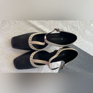 Women Shoes 7.5 Naturilazer Black White Heels